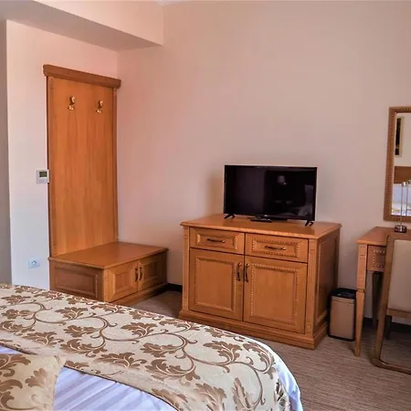Boka 4* Tirana